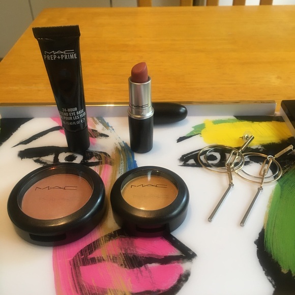 MAC Eyeshadow Primer, Blush, Eyeshadow, & Lipstick - Picture 5 of 5